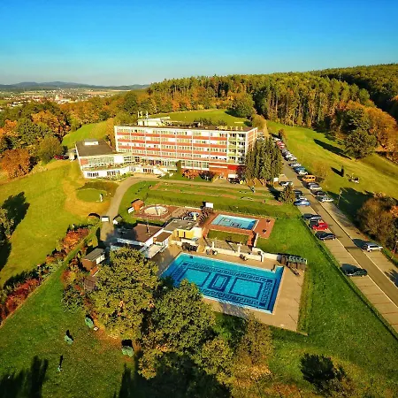 Lázně Kostelec 3*